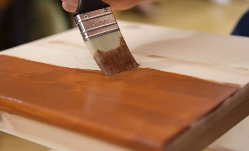 Naprawa i odnawianie drewnianych elementów domu