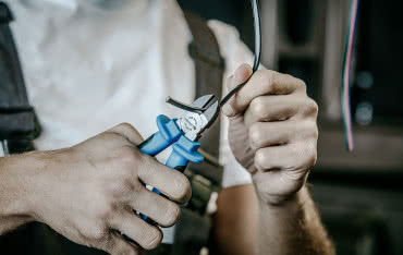 Jakość stali narzędziowej – co daje hartowanie?