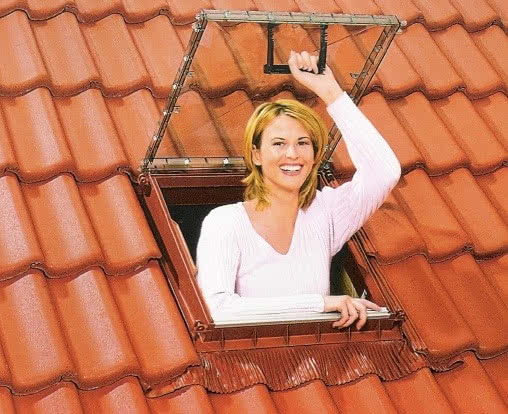 Prismax® - uniwersalny wyłaz dachowy z PVC