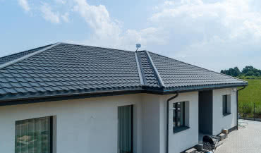 Tania blachodachówka na dom – parametry, cena i montaż