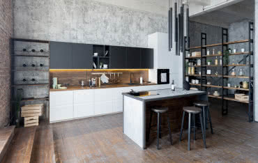 Duża łazienka i kuchnia – ergonomia, strefy, oświetlenie i armatura