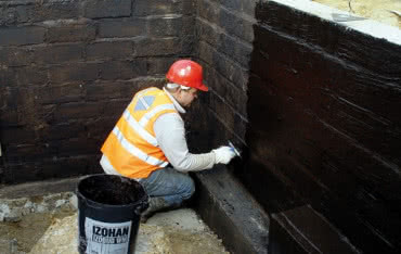 Rodzaje materiałów uszczelniających w budownictwie i ich zastosowanie