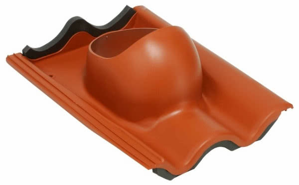 Dachówkowe przejście dachowe