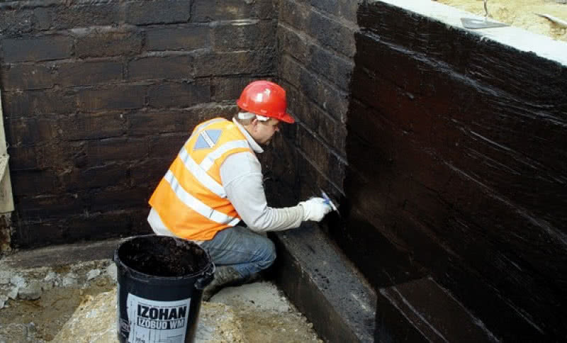 Rodzaje materiałów uszczelniających w budownictwie i ich zastosowanie