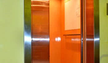 System oddymiania szybów windowych w budynku Caritas