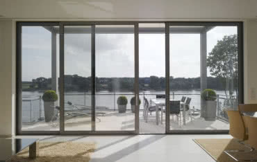 Systemy drzwi przesuwnych oraz podnoszono-przesuwnych dostępne w ofercie Awilux Polska