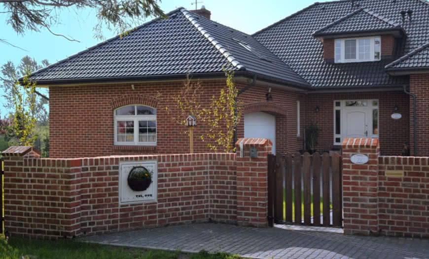 Jakie są cechy i zastosowanie płytek klinkierowych?