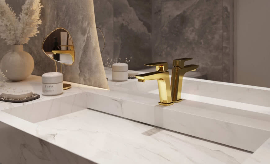 Do jakich łazienek pasują złote baterie? 