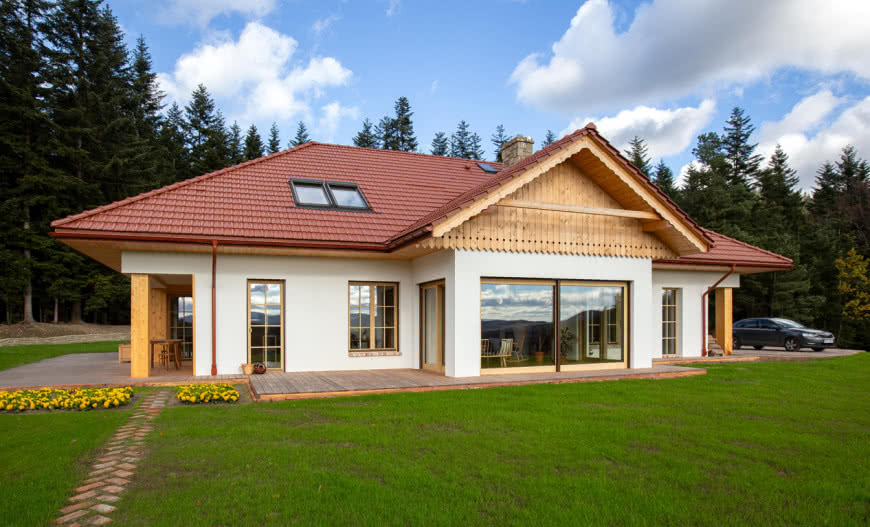 Dom marzeń z panoramicznymi oknami i tarasem