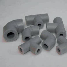 Kolana i trójniki PE™