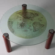 Stolik Świat ze szkła fusingowanego