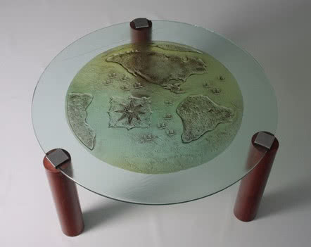 Stolik Świat ze szkła fusingowanego