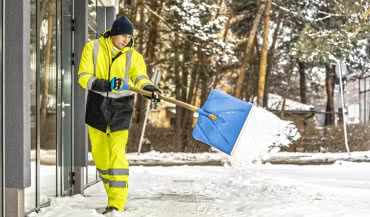 Kurtka robocza BHP – jaką wybrać? Najważniejsze cechy kurtek ochronnych