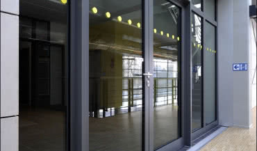 Profile aluminiowe w systemach przeciwpożarowych