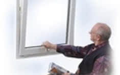 Na co zwrócić uwagę przy wyborze okien i drzwi dla seniora?