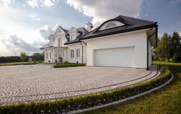 Nowa brama garażowa