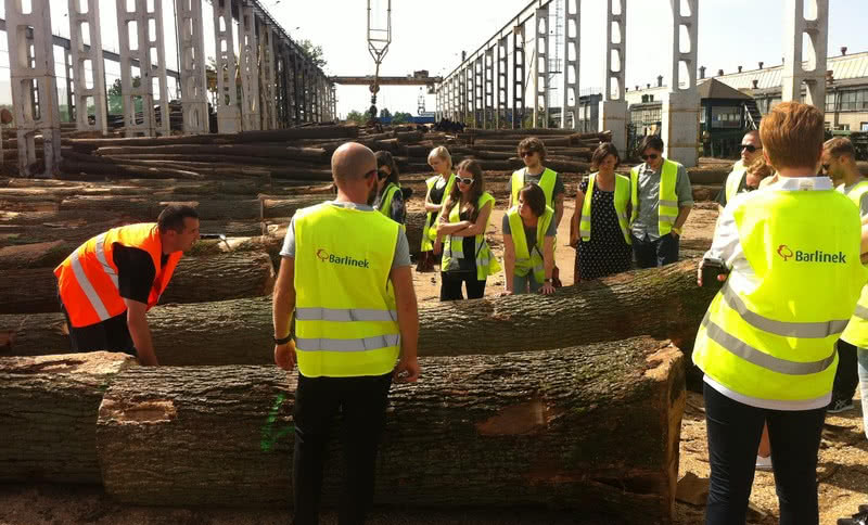 Finaliści konkursu "Kreacje z natury" odwiedzili fabrykę Barlinka