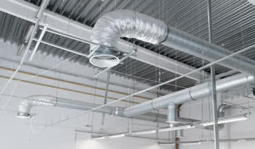 Jak zaprojektować cichą wentylację? Znaczenie tłumików akustycznych w systemach HVAC 