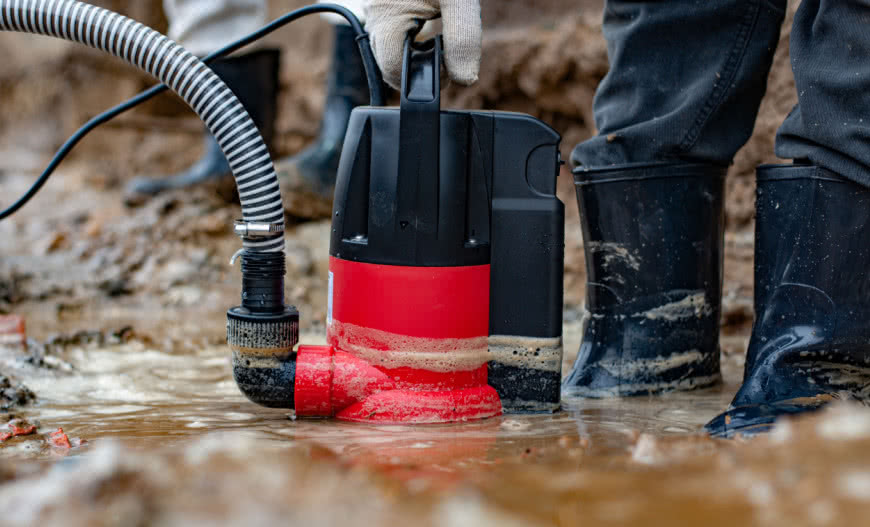 Jaka pompa do wody brudnej? Sprzęt dla budownictwa i do domu