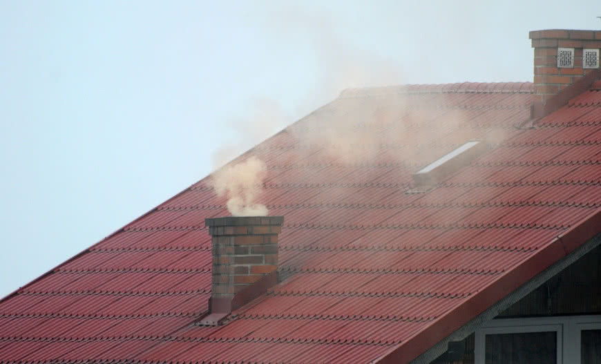 Walka ze smogiem zaczyna przynosić efekty. Jakość powietrza w Polsce powoli się poprawia