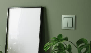 Osprzęt elektryczny do salonu, kuchni i łazienki – praktyczny przewodnik