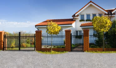 Wybierz idealne ogrodzenie - rodzaje, style i funkcje