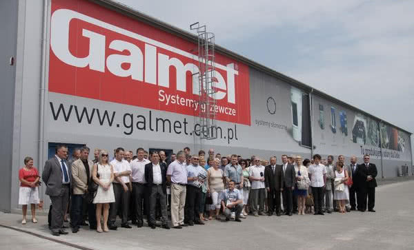 Otwarto nowoczesną halę do produkcji kolektorów słonecznych