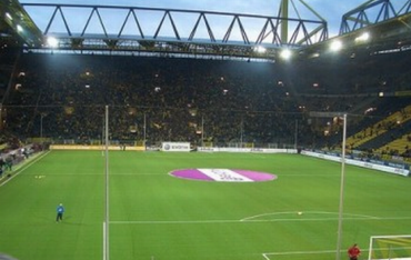Energia słoneczna oświetli stadion Borussi Dortmund