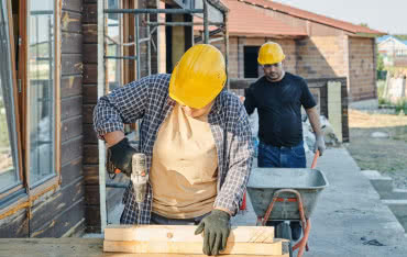 Jak znaleźć solidną ekipę budowlaną? 