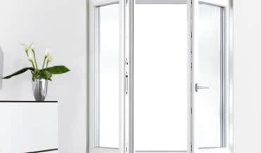 REHAU wprowadza nowe tworzywo RAU-FIPRO do produkcji profili