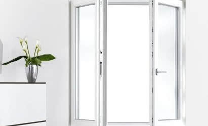 REHAU wprowadza nowe tworzywo RAU-FIPRO do produkcji profili