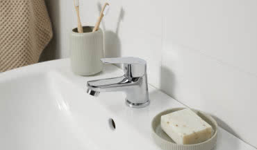 Tanie baterie łazienkowe – czy warto?