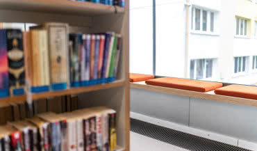 Podłogówka nie wystarcza? Dodaj grzejnik kanałowy OKTOVENT 100 i zyskaj szybkie dogrzewanie