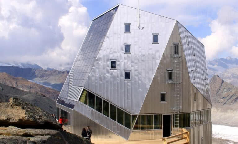 Futurystyczna wizja zamiast cegły