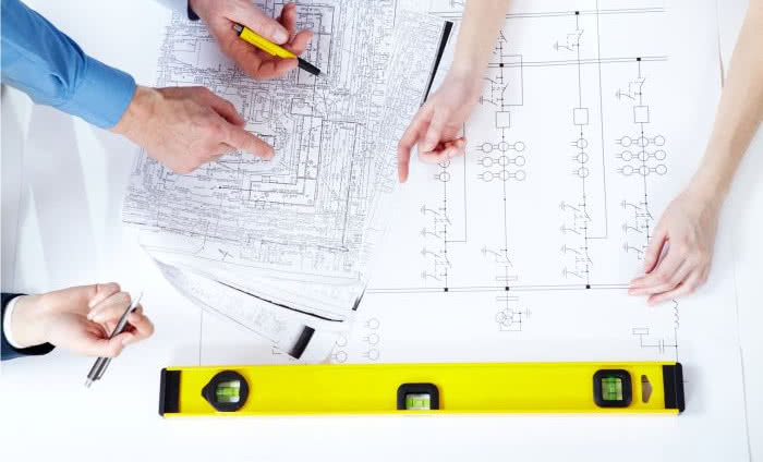 Polacy remontują latem