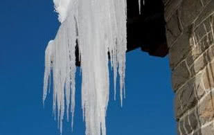 Ogrzewanie rynien i rur spustowych - ochrona przed zalodzeniem