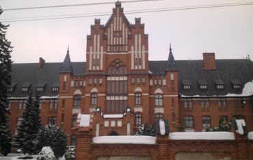 Stolarka okienna w zabytkowych budynkach