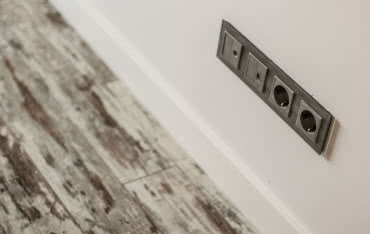 Osprzęt elektroinstalacyjny - rodzaje włączników i gniazd