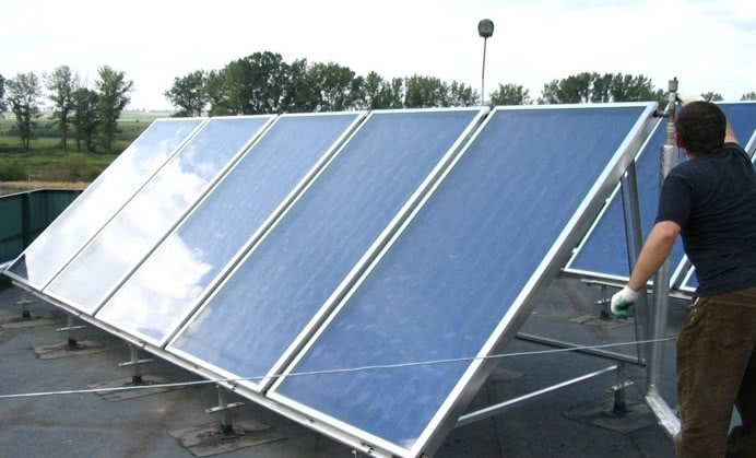 Program dotacji na zakup kolektorów słonecznych - pierwszy rok działań