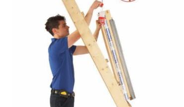 Montaż okna dachowego w 4 szybkich krokach