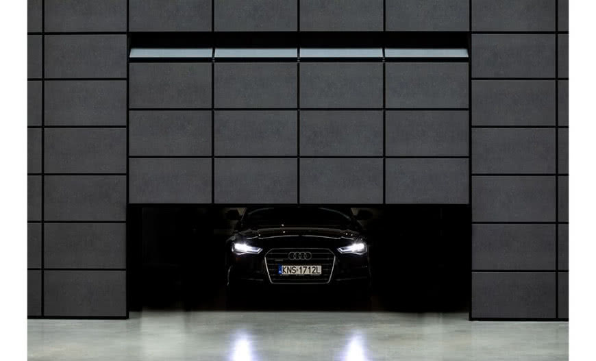 MakroPro 2.0 ELH - nowoczesna brama elewacyjna