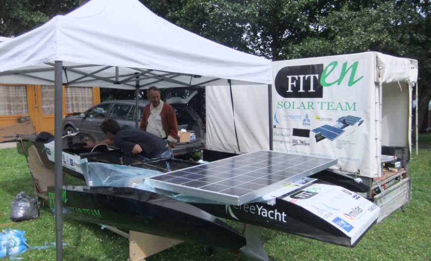 Napęd fotowoltaiczny w turystycznej łódce skonstruowanej przez Polaków