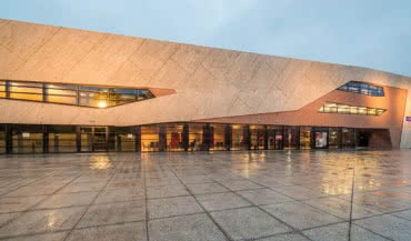 Rozwiązania firmy ALUPROF w Centrum Kulturalno-Kongresowym Jordanki w Toruniu
