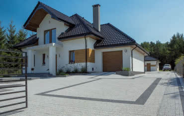 Rodzaje i zastosowanie kostki brukowej wokół domu