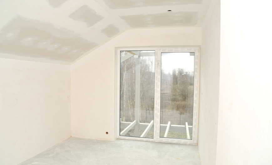 Jak zrobić idealnie gładkie ściany? Oto sprawdzony sposób krok po kroku!