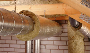 Izolacja instalacji HVAC – klucz do bezpieczeństwa pożarowego budynków