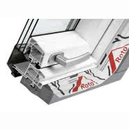 Okna dachowe z nowym niskoemisyjnym szkleniem Roto blueTec i Roto blueTec Plus