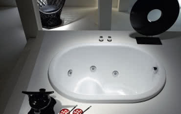 Wanna z hydromasażem - rodzaje masażu i wyposażenie