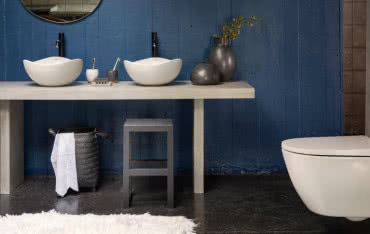 Stylowa łazienka pełna wzorów i tekstur