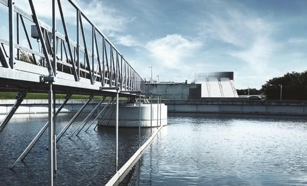 Jak sprostać globalnym wyzwaniom związanym z zaopatrzeniem w wodę?